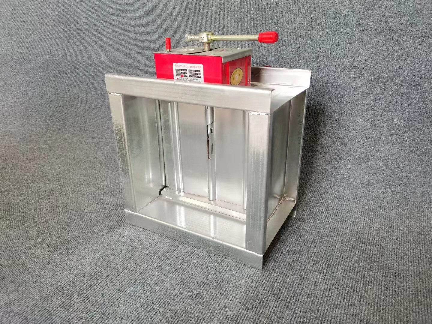 280度常开排烟防火阀�q�锁停风机接�U�说�? onmousewheel=